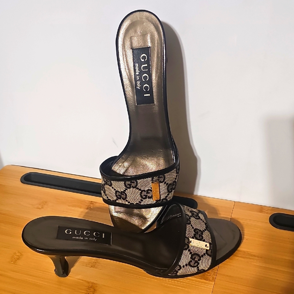 SOLD!!! Gu©️©️i Monogram Heels